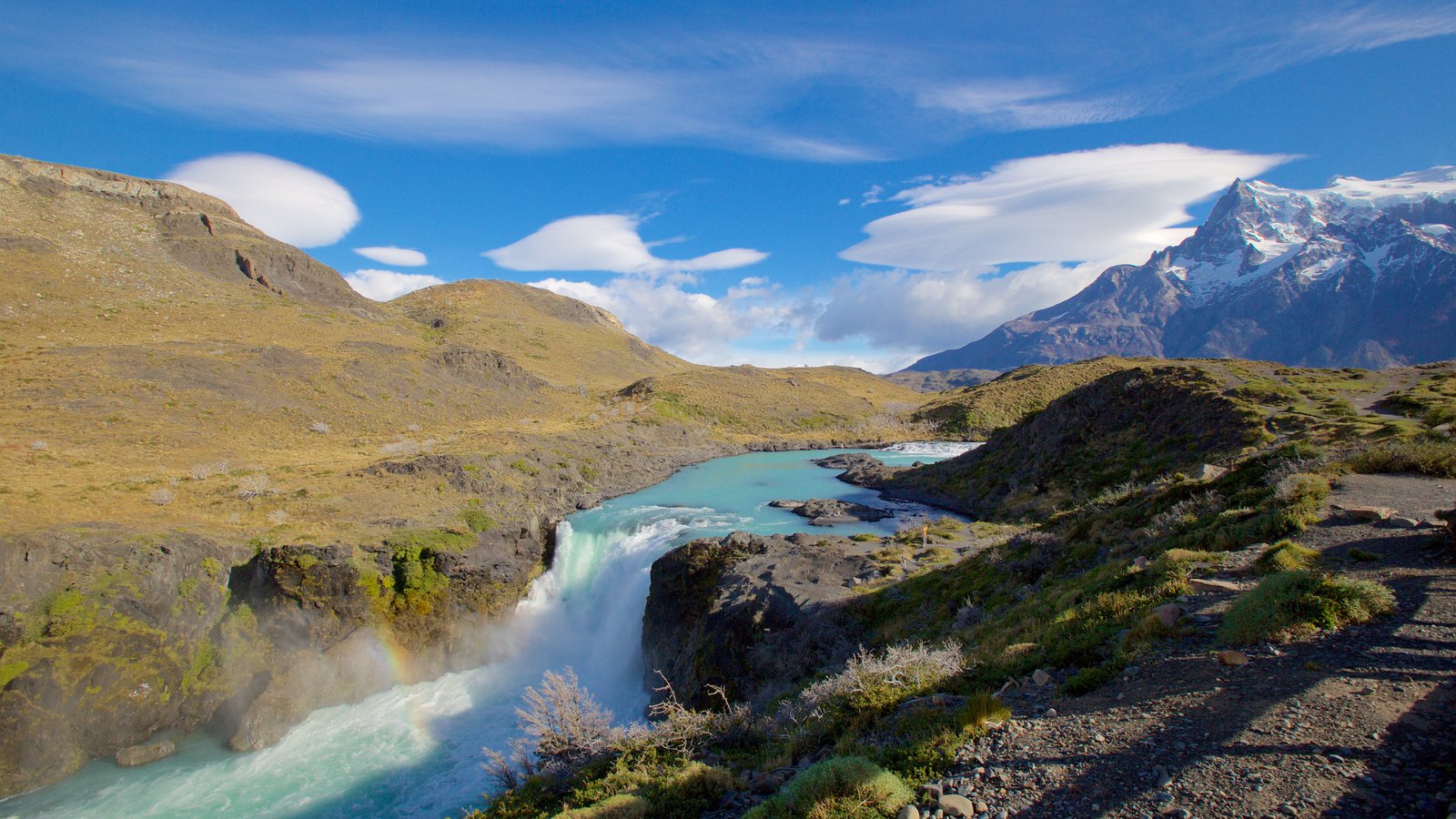 salto grande showing tranquil scenes, a cascade and a river or
